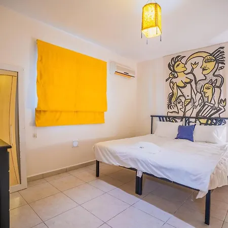 Welcoming 3-bedroom With Ocean Views Agios Georgios (Girne)