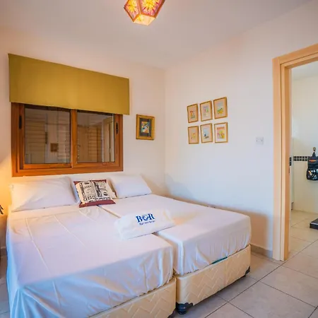 Welcoming 3-bedroom With Ocean Views * Agios Georgios (Girne)