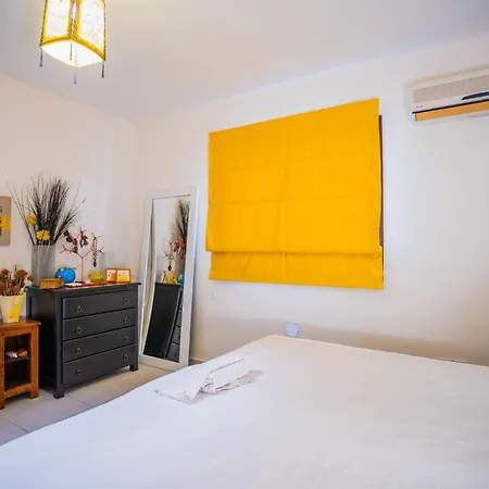 Welcoming 3-bedroom With Ocean Views Apartament Agios Georgios (Girne)