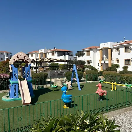 Welcoming 3-bedroom With Ocean Views